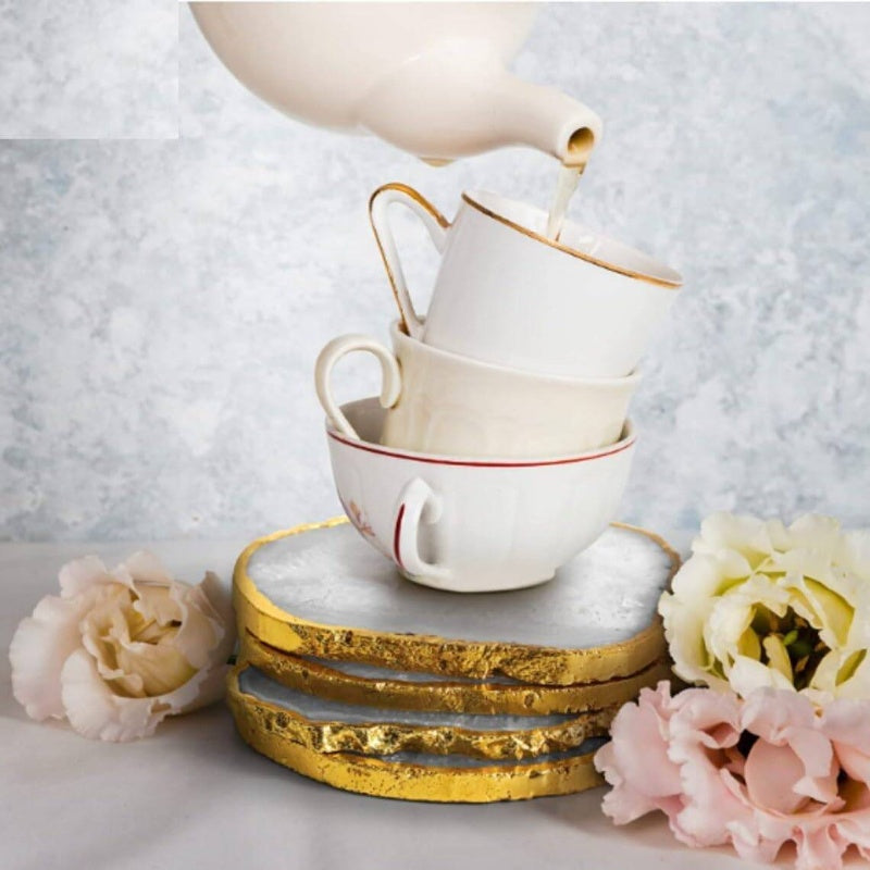 Natural Sliced White Agate Stone Coasters with Golden - Set of 4 Round 5th Edition Coasters (4 Natural Slabs) - Mineral Deposit Natural Stone Drink Holders for Home Table Decor, & Heat-Resistant Suitable for Home Decor, Dining Table, Gifts